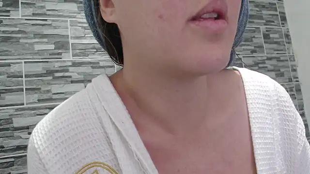 Venus Santana online show from December 2024 06:45:01 PM