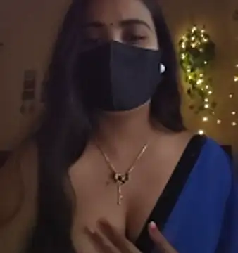 Snapshot of SimaRoy- chatting on November 2025 01:05:02 AM SimaRoy- online show from November 2025 01:05:02 AM