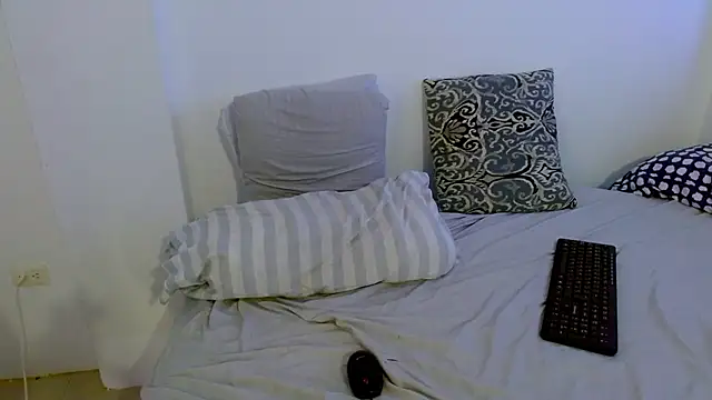 Snapshot of samanta_r_ chatting on February 2025 06:23:02 PM samanta r online show from February 2025 06:23:02 PM