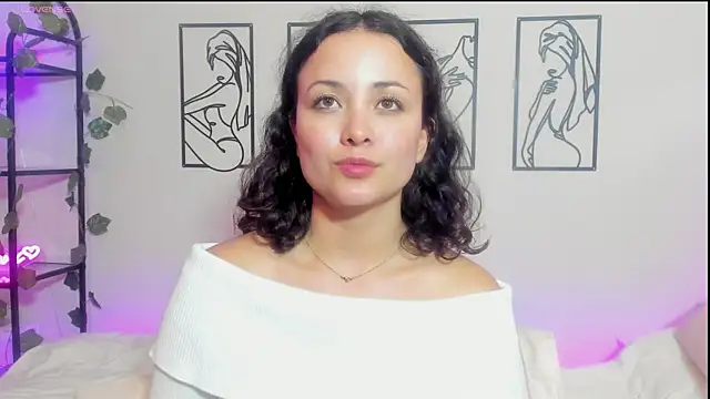 Megan Rodrigo online show from March 2025 10:31:02 PM