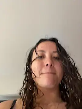 Megan Rodrigo online show from November 2025 04:52:02 PM