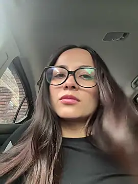 Megan Rodrigo online show from April 2026 10:01:02 PM