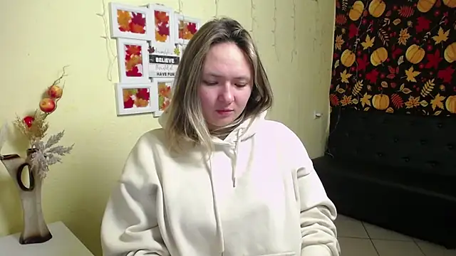 SallyVerda online show from November 2025 06:29:01 PM