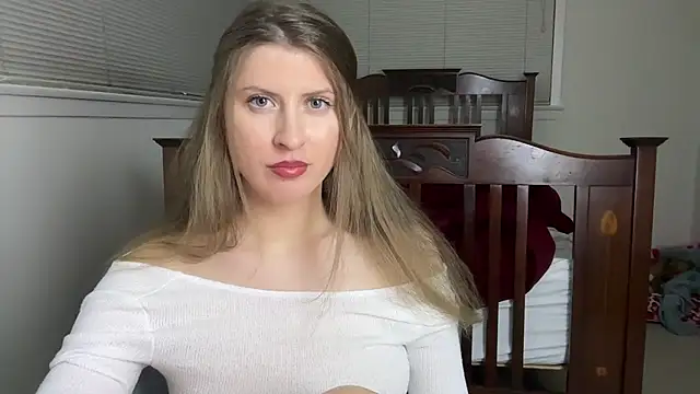 Snapshot of YUMIandbigWOLF chatting on January 2026 04:15:01 AM YUMIandbigWOLF online show from January 2026 04:15:01 AM