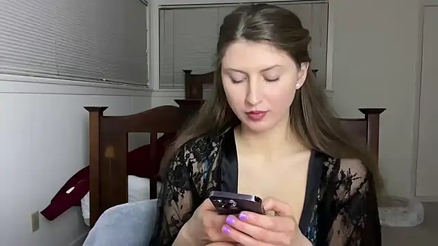 Snapshot of YUMIandbigWOLF chatting on February 2026 12:31:01 AM YUMIandbigWOLF online show from February 2026 12:31:01 AM