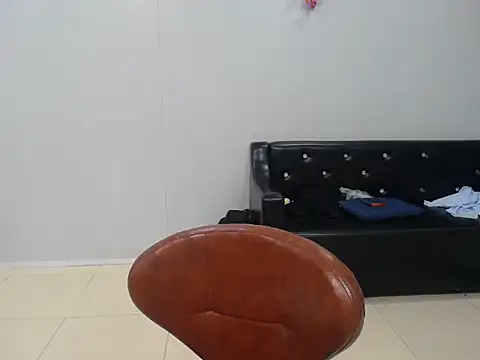 Snapshot of Love_bug15 chatting on March 2025 04:20:01 PM Love bug15 online show from March 2025 04:20:01 PM