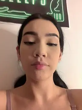 Snapshot of Ambar_R0SSE chatting on March 2025 04:45:02 AM Ambar R0SSE online show from March 2025 04:45:02 AM