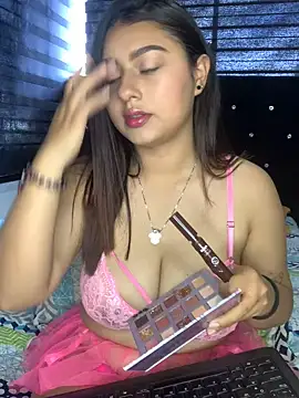Kittyy Hott  online show from January 2025 06:04:01 PM