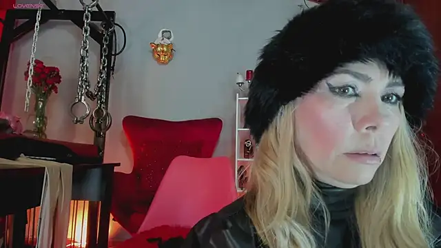 Snapshot of MistressAndre chatting on February 2026 09:52:01 PM MistressAndre online show from February 2026 09:52:01 PM