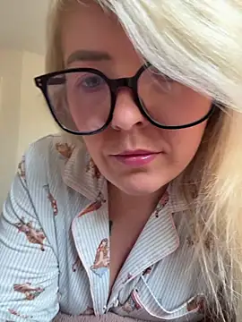 Snapshot of xxcurvyjessiexx chatting on March 2026 10:48:01 AM xxcurvyjessiexx online show from March 2026 10:48:01 AM