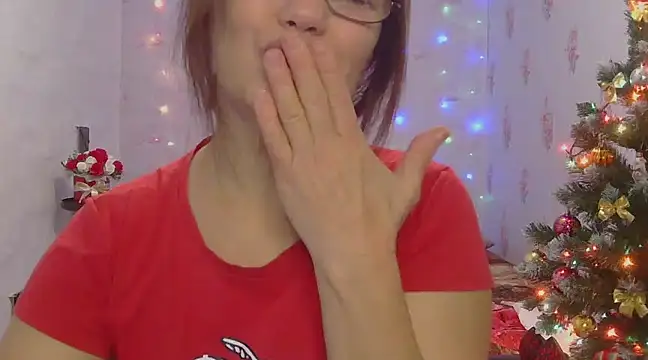 Snapshot of KittyyLaBeauty chatting on December 2024 06:49:02 AM KittyyLaBeauty online show from December 2024 06:49:02 AM