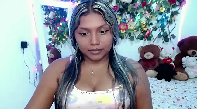 Snapshot of sexysusan4you chatting on January 2025 05:56:01 PM sexysusan4you online show from January 2025 05:56:01 PM