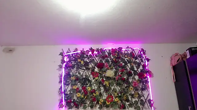 sexysusan4you online show from November 2025 06:20:01 PM