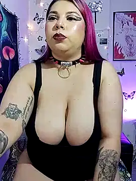 Snapshot of Hada_dracanae chatting on February 2025 09:37:02 PM Hada dracanae online show from February 2025 09:37:02 PM