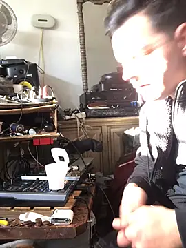 Snapshot of Phelyxx_elgato chatting on March 2025 03:40:01 PM Phelyxx elgato online show from March 2025 03:40:01 PM