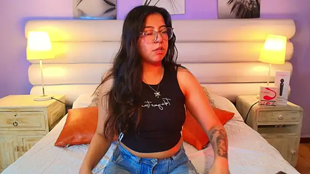 Snapshot of milan_sweet chatting on June 2026 09:35:02 PM milan sweet online show from June 2026 09:35:02 PM