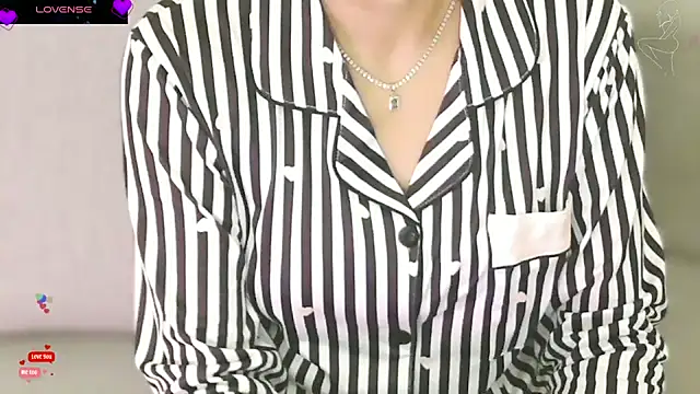 Snapshot of _Blue_Ruubyy_ chatting on February 2026 03:32:02 PM Blue Ruubyy online show from February 2026 03:32:02 PM