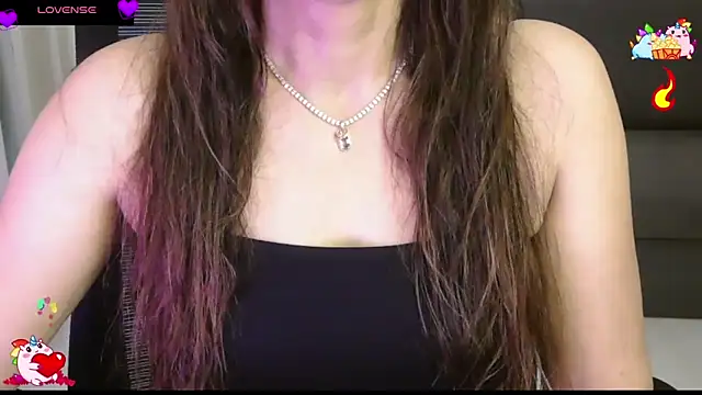Snapshot of _Blue_Ruubyy_ chatting on June 2026 01:37:01 PM Blue Ruubyy online show from June 2026 01:37:01 PM