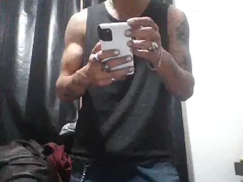 Snapshot of mexicaninuganda chatting on February 2025 04:59:02 AM mexicaninuganda online show from February 2025 04:59:02 AM