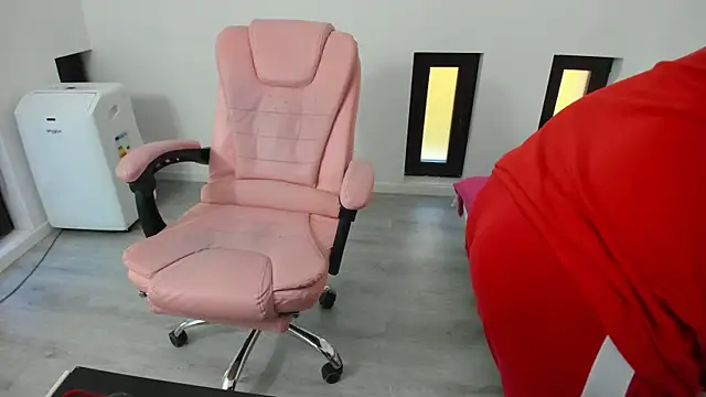 Dyana Kaylinn online show from September 2025 04:46:02 AM