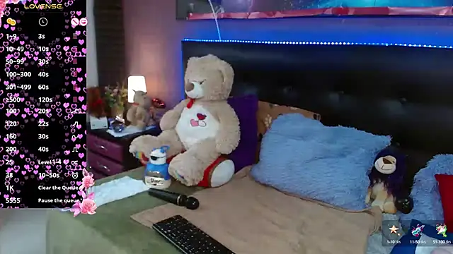 Nadia 84 online show from March 2025 08:38:02 PM