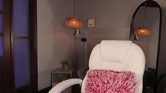 nayah   online show from March 2026 08:16:02 PM