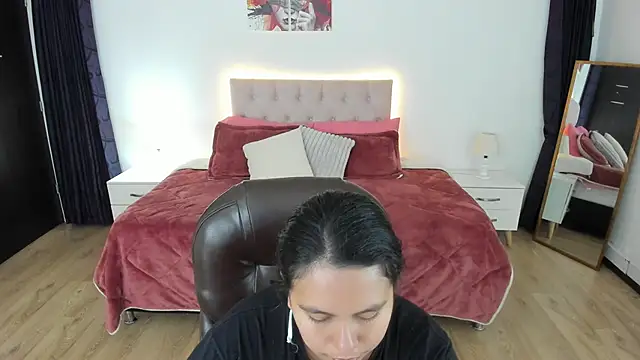 Snapshot of _Natalie18 chatting on October 2025 03:25:01 AM Natalie18 online show from October 2025 03:25:01 AM