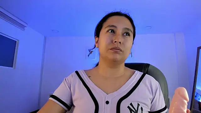 Snapshot of _Natalie18 chatting on November 2025 03:51:01 AM Natalie18 online show from November 2025 03:51:01 AM