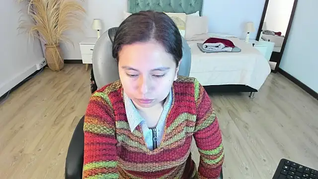 Snapshot of _Natalie18 chatting on November 2025 11:48:02 PM Natalie18 online show from November 2025 11:48:02 PM