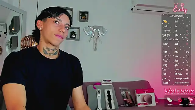 AmberAdams  online show from January 2026 04:00:02 PM