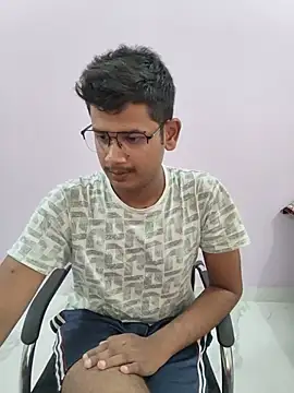 Dusky Aarav online show from June 2026 12:33:01 PM