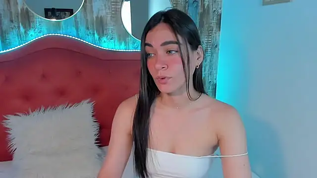 Snapshot of Emma_Sophia2 chatting on December 2024 06:21:01 AM Emma Sophia2 online show from December 2024 06:21:01 AM