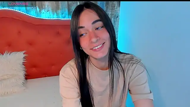 Snapshot of Emma_Sophia2 chatting on February 2025 07:44:01 AM Emma Sophia2 online show from February 2025 07:44:01 AM