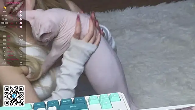 Snapshot of mybunnywendy chatting on March 2025 09:04:02 PM mybunnywendy online show from March 2025 09:04:02 PM