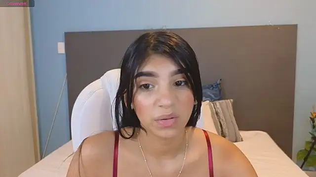 maiaa ruiz online show from December 2024 01:40:02 PM