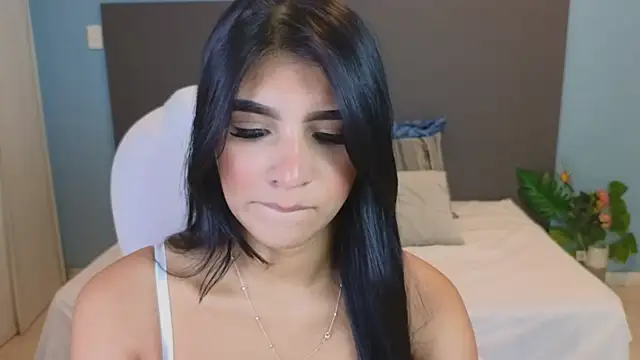 maiaa ruiz online show from February 2025 01:08:02 PM