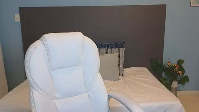 maiaa ruiz online show from February 2025 01:39:01 PM