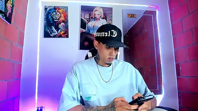 Liam lee online show from March 2026 11:54:02 PM