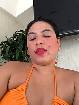 Francesca ferrari online show from February 2025 08:14:02 PM