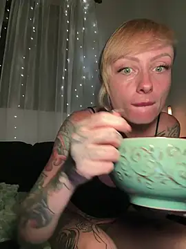 haileyhope  online show from May 2026 05:51:01 PM