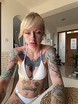 haileyhope  online show from August 2026 01:03:01 PM