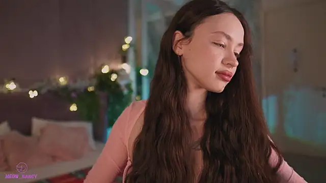 Snapshot of Meow_Nancy chatting on December 2024 06:05:02 AM Meow Nancy online show from December 2024 06:05:02 AM