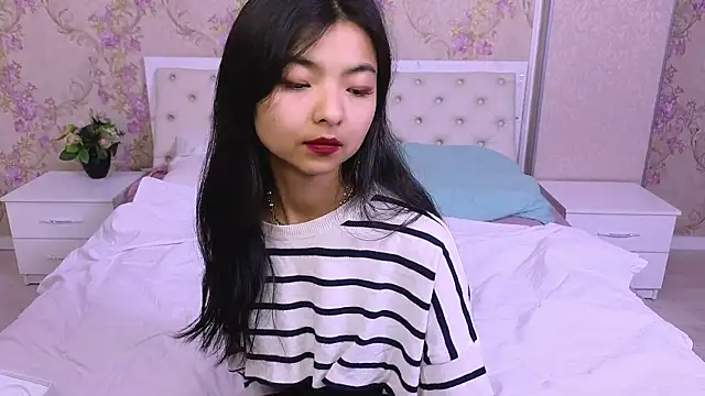 Shy Kira online show from December 2024 12:29:02 PM