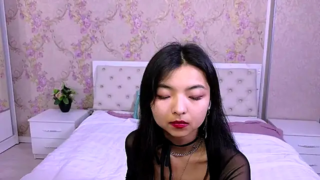 Shy Kira online show from December 2024 03:33:02 PM