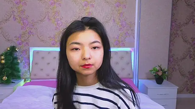 Shy Kira online show from January 2025 12:44:02 PM