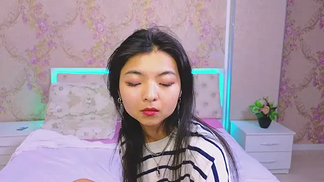 Shy Kira online show from January 2025 03:39:01 PM