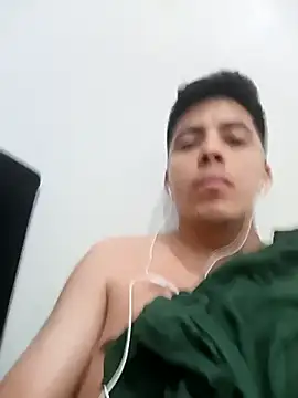 Fiel77 online show from October 2025 10:47:01 PM