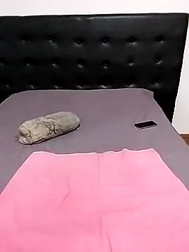 littlebrunett online show from February 2025 09:34:02 AM