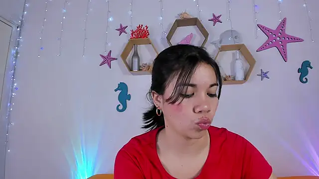 Snapshot of Emiily_Parkerr chatting on March 2025 02:59:01 AM Emiily Parkerr online show from March 2025 02:59:01 AM