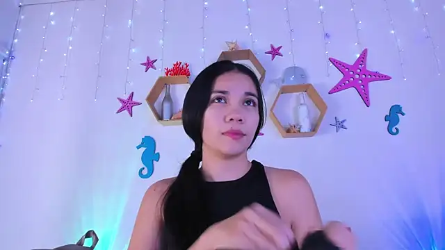 Snapshot of Emiily_Parkerr chatting on December 2025 03:05:01 AM Emiily Parkerr online show from December 2025 03:05:01 AM